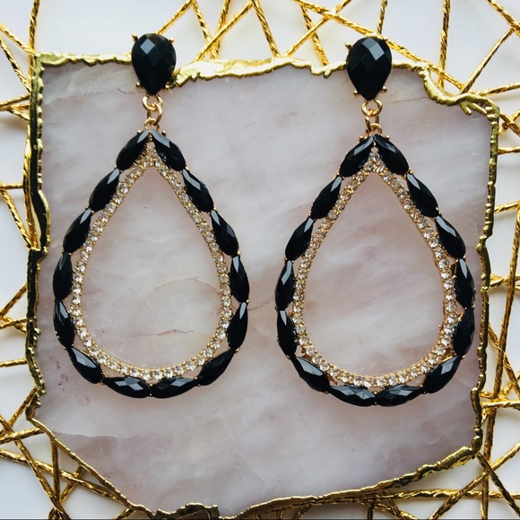 Tear drop crystal earrings - Picture 2 of 2